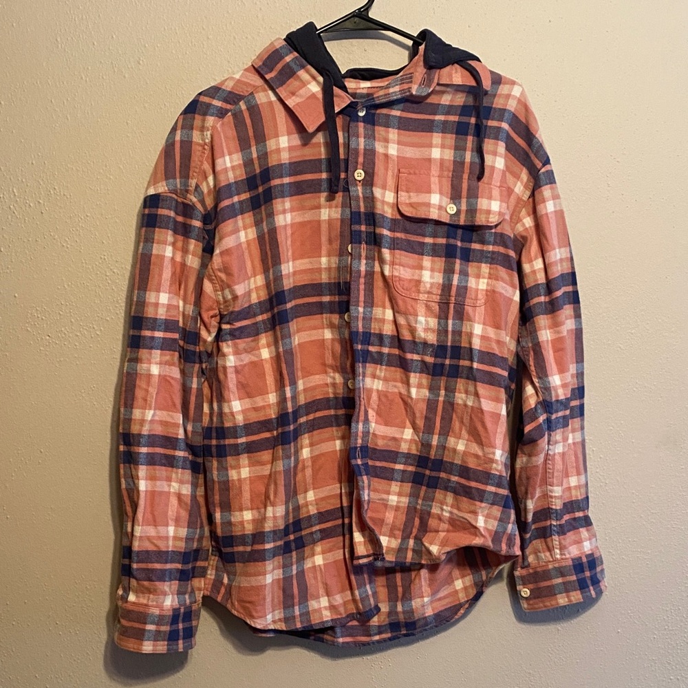 AMERICAN EAGLE. Men’s flannel.